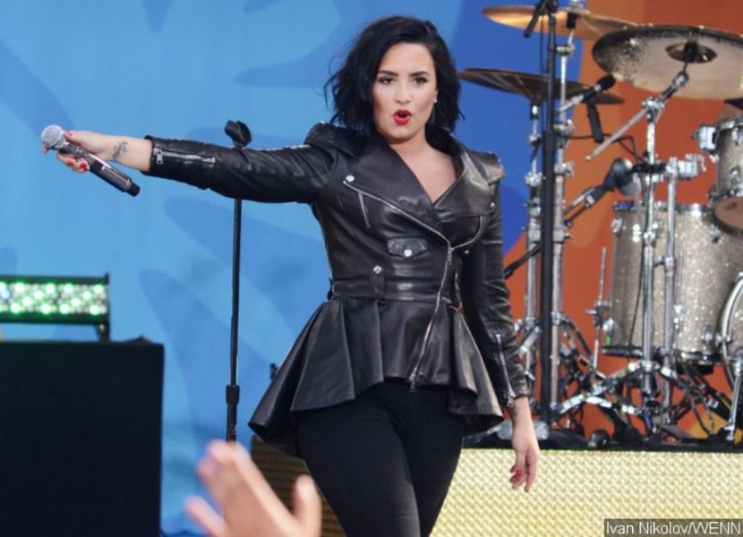 demi-lovato-announces-hiatus-in-2017-after-trashing-taylor-swift - demi lovato