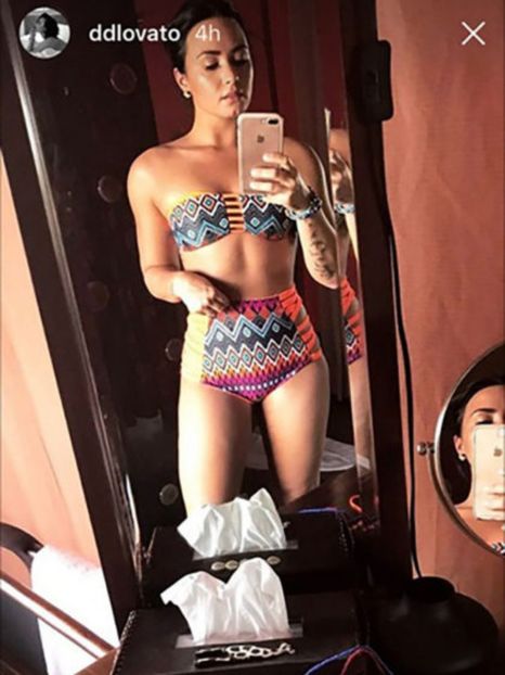 demi-lovato-bikini-kenya-2017-1-1484254239-420x560 - demi lovato