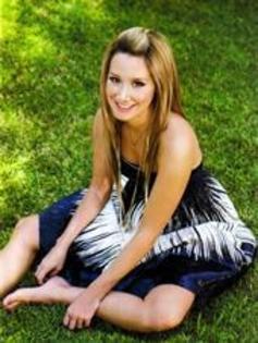 profiles_mec27bcfea9269c697d9c52a5e0fd77d6_5856_187769_media_xlarge