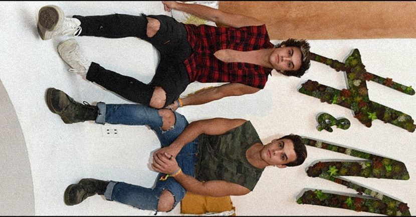 ━ Thunderstruck╭got Grayson&Ethan Dolan♡. - You might be right but I don t care