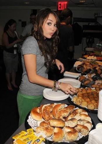 EaT'Z - miley-hannah