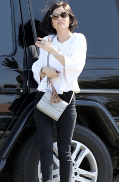 Lucy-Hale-@lucyhale-2017-04-13_L2J4VkFaU2tSdW8zcVYxZzBZYmRJNEk1czVHST0vMTQ4eDM6NTIyeDU2NC80MDB4NjEwL - lucy hale