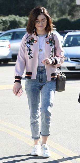lucy-hale-out-and-about-in-los-angeles-01-28-2017_3 - lucy hale