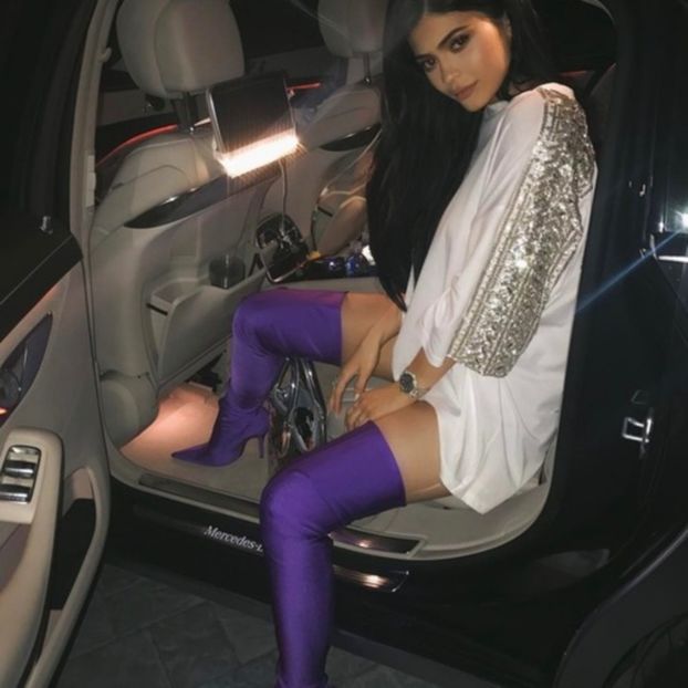 large (2) - kylie jenner