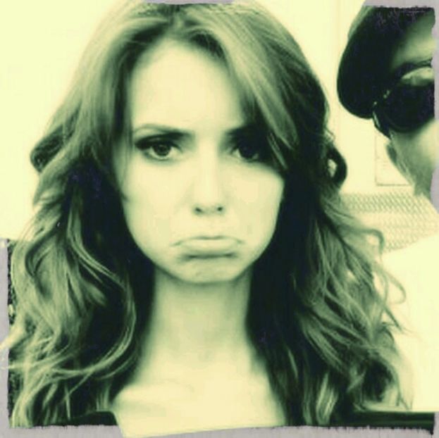 ღ. Mi-am uitat mainile care aplauda sus...#chris=)) (cl) - here - episode 52 - done