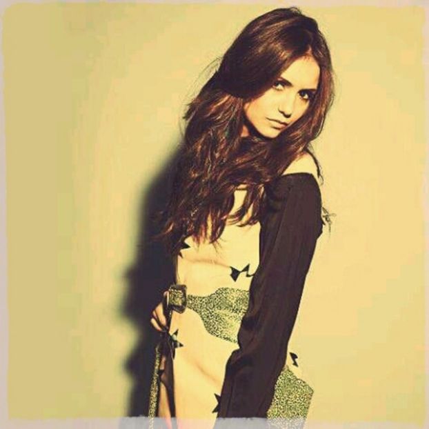 ღ. [coboara din camera ei si se invarte prin living] - here - episode 52 - done