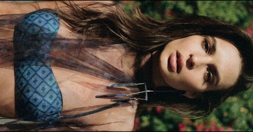 ━ MikoChan╭got Emily Ratajkowski♡. - You might be right but I don t care