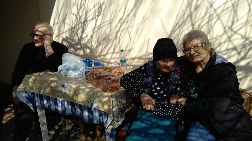 le-am dus cozonaci !! - 2017 gradina mea de la tara