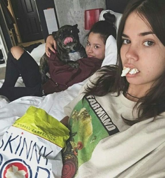 large (11) - maia mitchelle e