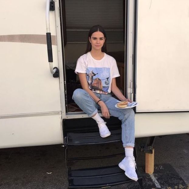 large - maia mitchelle e