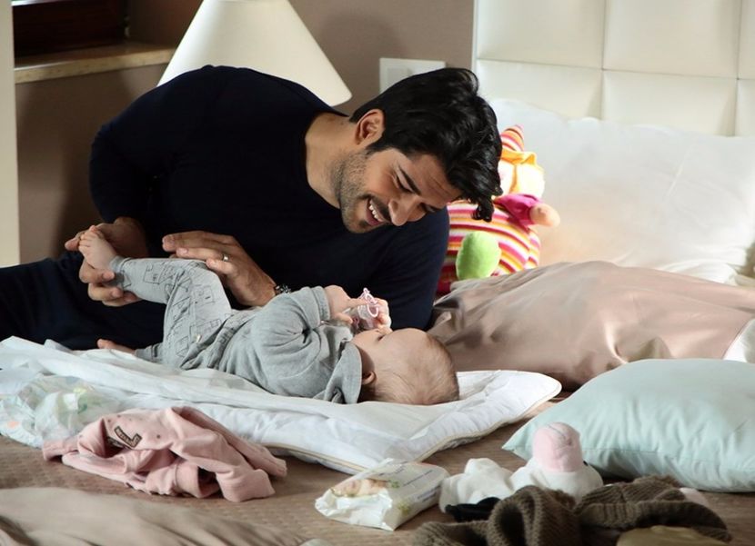 kara-sevda-55,ltyzuOsa0UW0Q4jZ9gzYaA - nihan si kemal