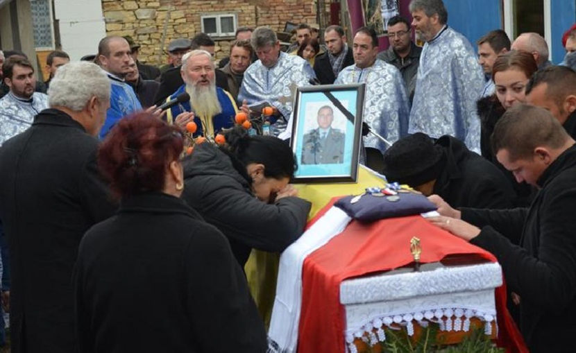  - MILITARI CAZUȚI LA DATORIE