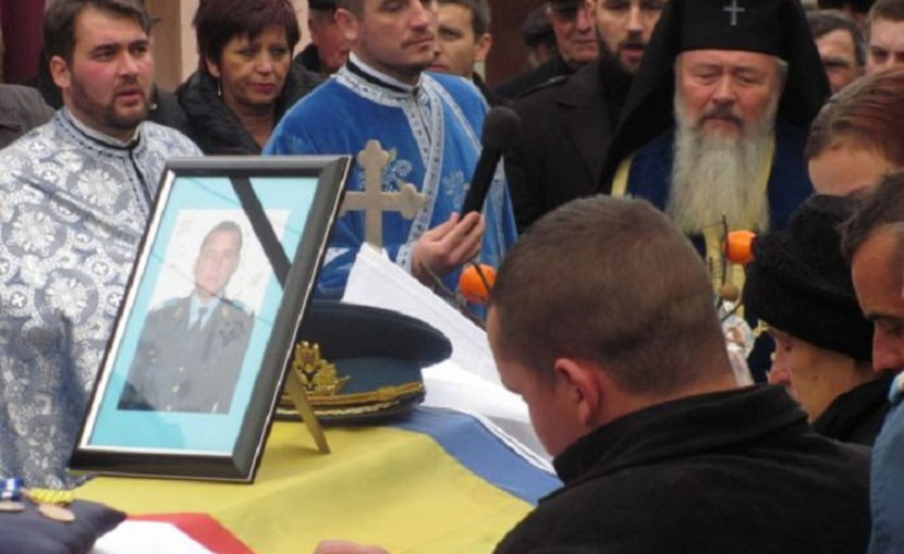  - MILITARI CAZUȚI LA DATORIE