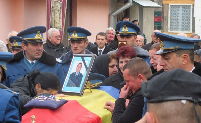  - MILITARI CAZUȚI LA DATORIE