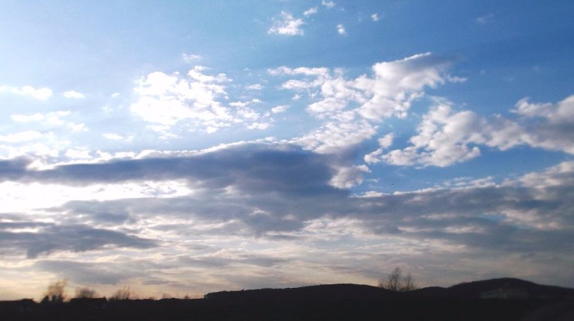 Nuovo_1_DSCF5196 - Norii deasupra orasului