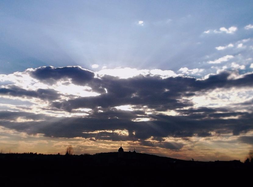 Nuovo_1_DSCF5197 - Norii deasupra orasului