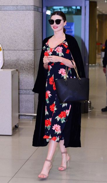 -2148468-1491413284.640x0c - miranda kerr