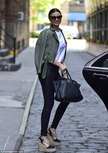 bc5eae63b124706fc3bd2d2ef97a6dd2 - miranda kerr