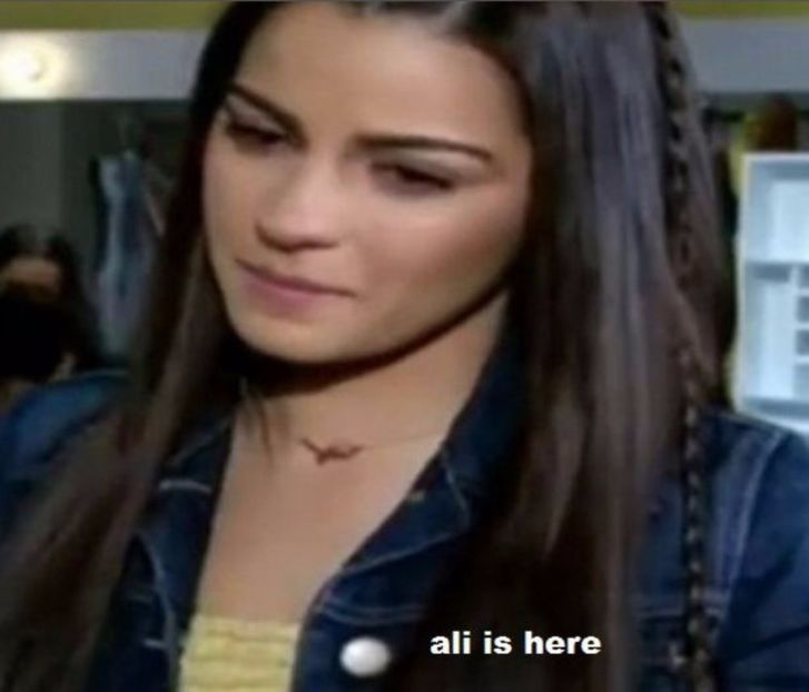 103626132_FZKLLJK - maite peronni