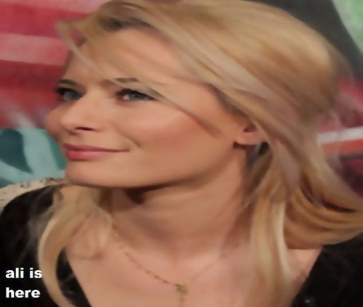 105070241_YRQWQZU3 - alte vedete