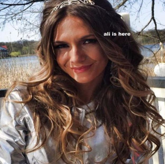 103500237_KUSTXIJ - raluca - viata reala