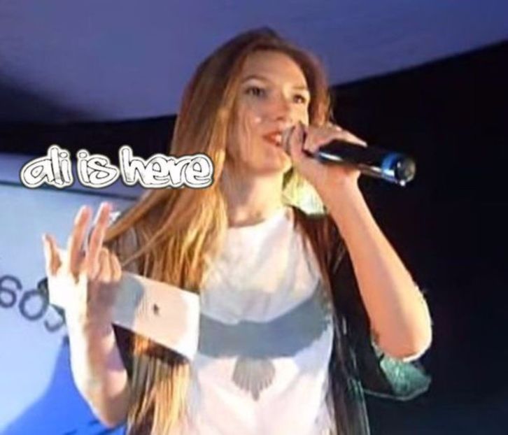 105070286_HJDGJPK3 - raluca - viata reala