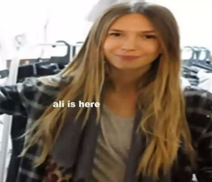 105071448_UCVFBRT3 - raluca - viata reala