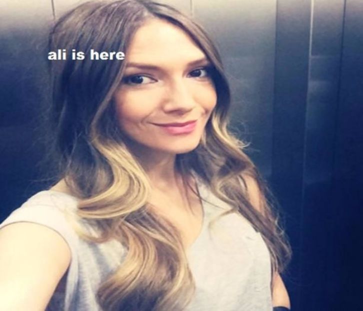 105071948_XPAGTYF3 - raluca - viata reala