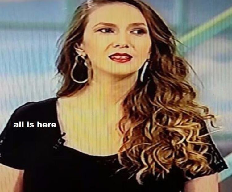 107782867_ZLIZYCD - raluca - viata reala