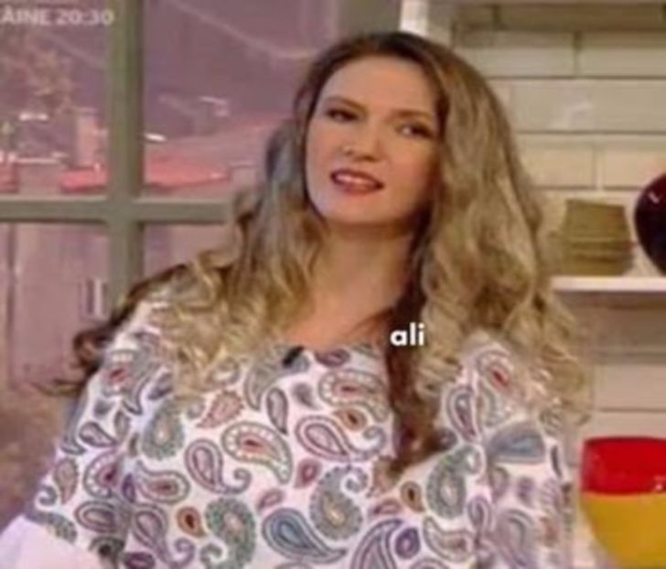 108651402_YASRLKK3 - raluca - viata reala
