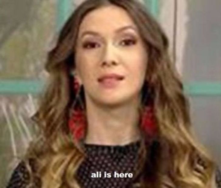 108651474_ATYAUDY3 - raluca - viata reala