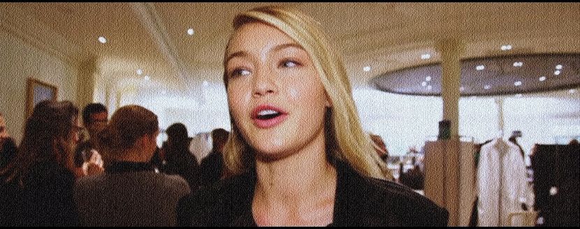 — Drumul până la masa cu pricina a fost unul scurt, probabil datorită faptului că nu voiam să mai - Ep01 l Touch your body with mine