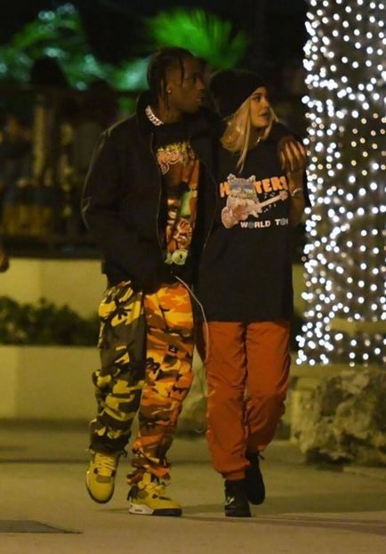 large (7) - kylie jenner