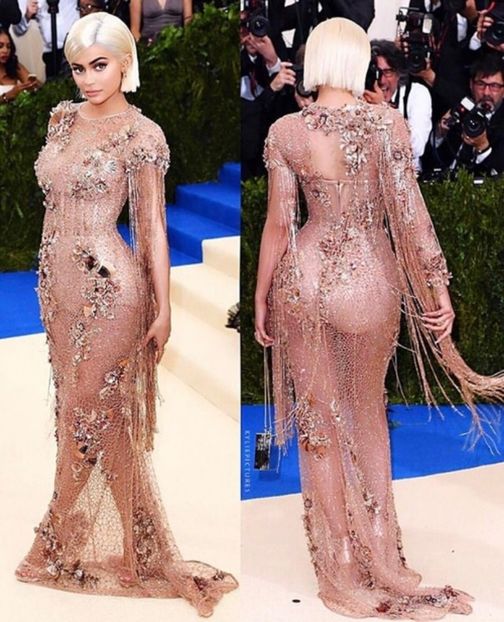large (11) - kylie jenner