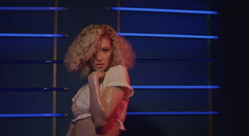 bandicam 2017-05-16 19-15-39-748 - A - Nanana - 2