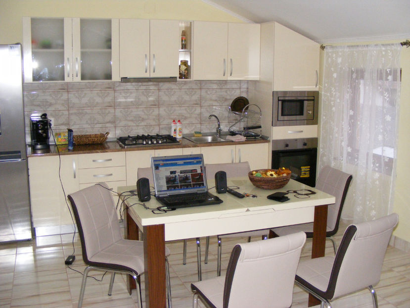 nou 008 - NOUL DOMICILIU