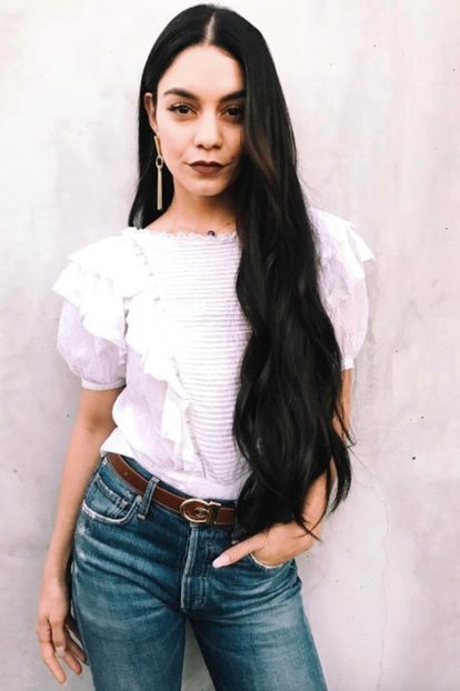 Vanessa-Hudgens-@vanessahudgens-2017-03-15_L0NqSXFsakQ1Tm85aEpqLXlraExtWmpNUnkwWT0vNjB4MDo1NDN4NzI1L - vanessa hudgens