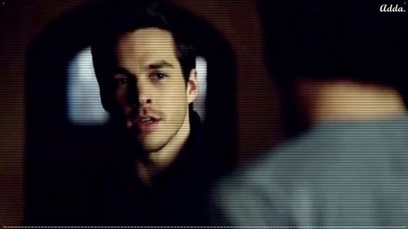 - *scuipa sampania inapoi in pahar* Ce? - xo - Episode 02