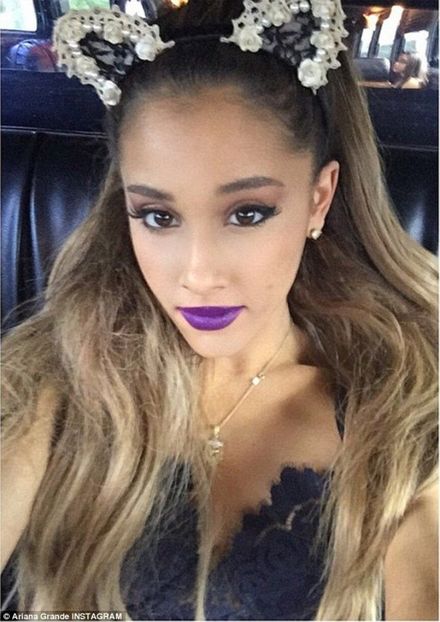 Ariana - Ariana Grande