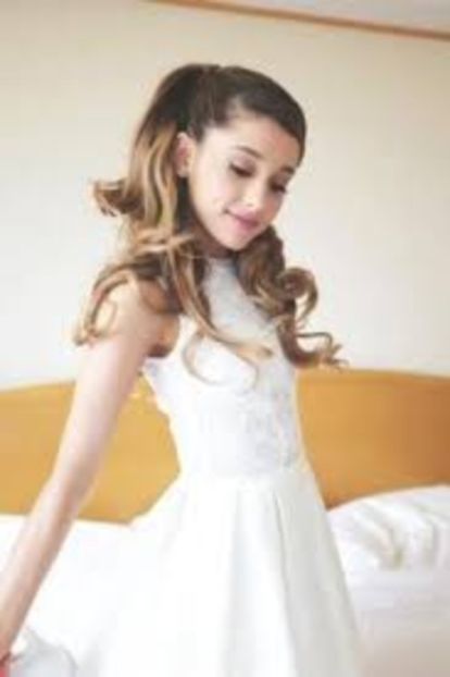Ariana-Grande - Ariana Grande