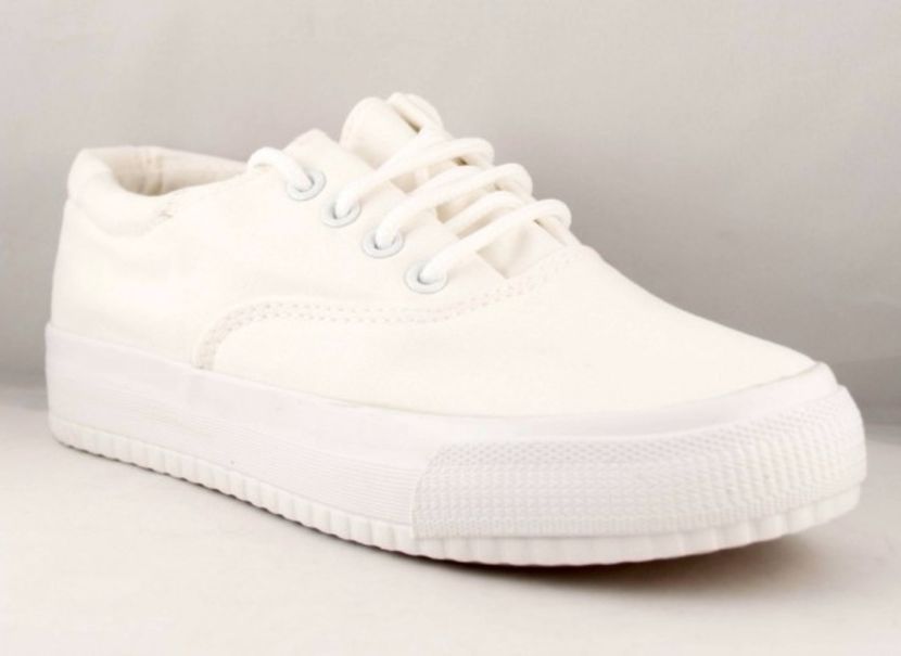 sterek - E-Alege tenesii care vrei sa-i porti