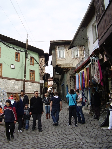 Zona castelului; Zona comerciala din preajma castelului
