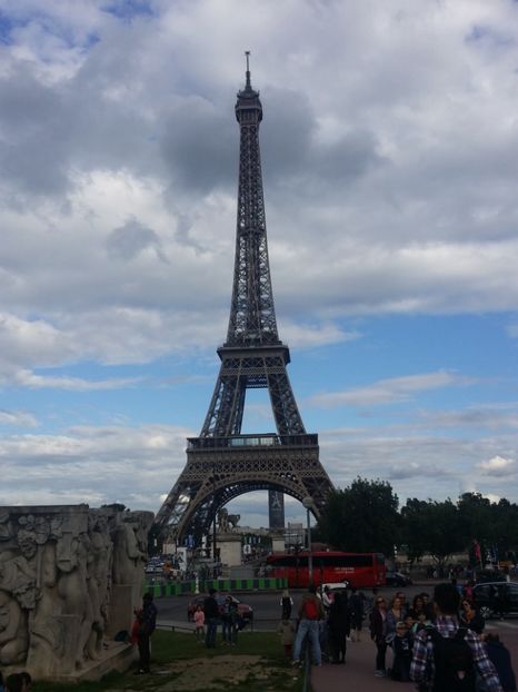 Mai sus numitul - Paris mai 2017