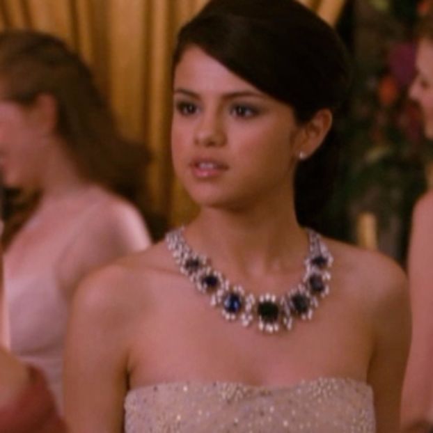 *își întoarce înapoi privirea * -Da - Episodul O2