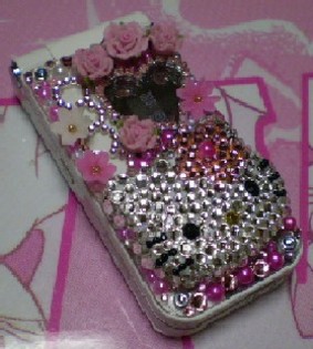 hello-kitty-cell-phone