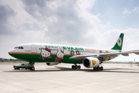 hello_kitty_taiwan_eva_airways