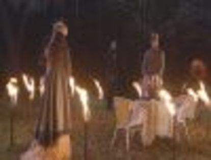 thumb_adela-popescu-si-mihai-petre-danseaza-in-mijlocul-unei-inimi-de-foc-in-aniela-foto_2 - Aniela