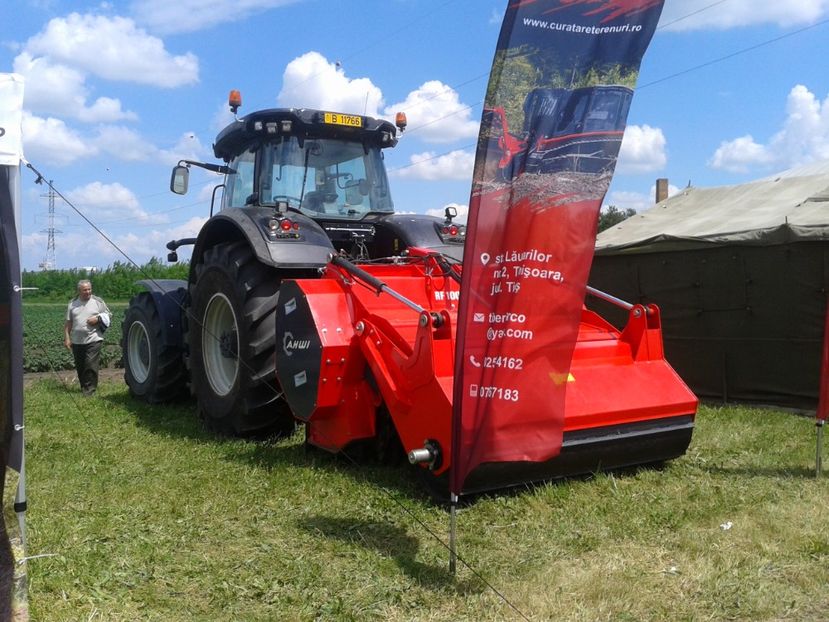 Fotografie0099 - 20---expozitie banatagralim 27 05 2017