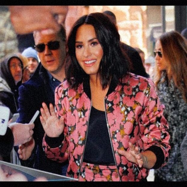 ◤And in the middle of my chaos, there was you◢ 　　　　┋30 MAI 2017 - trying to be a rainbow challenge2