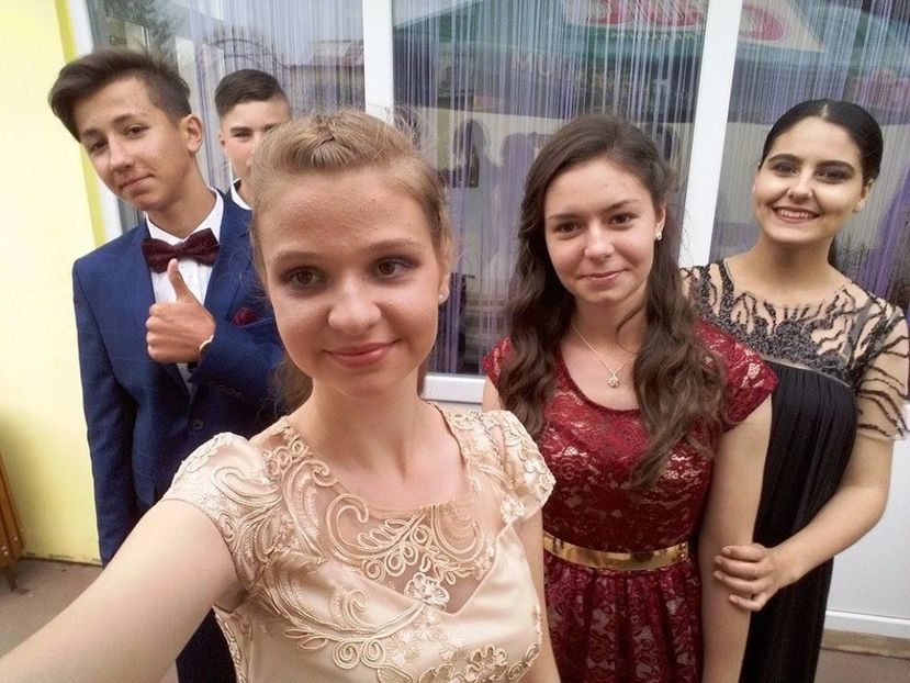  - 2017 - Banchet - clasa a VIII a